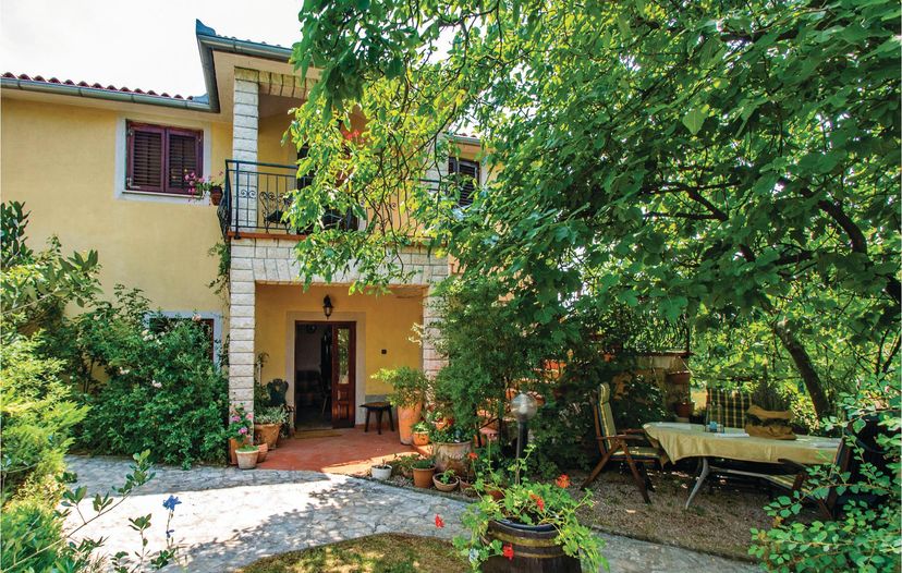 Villa in Nedešćina, Croatia