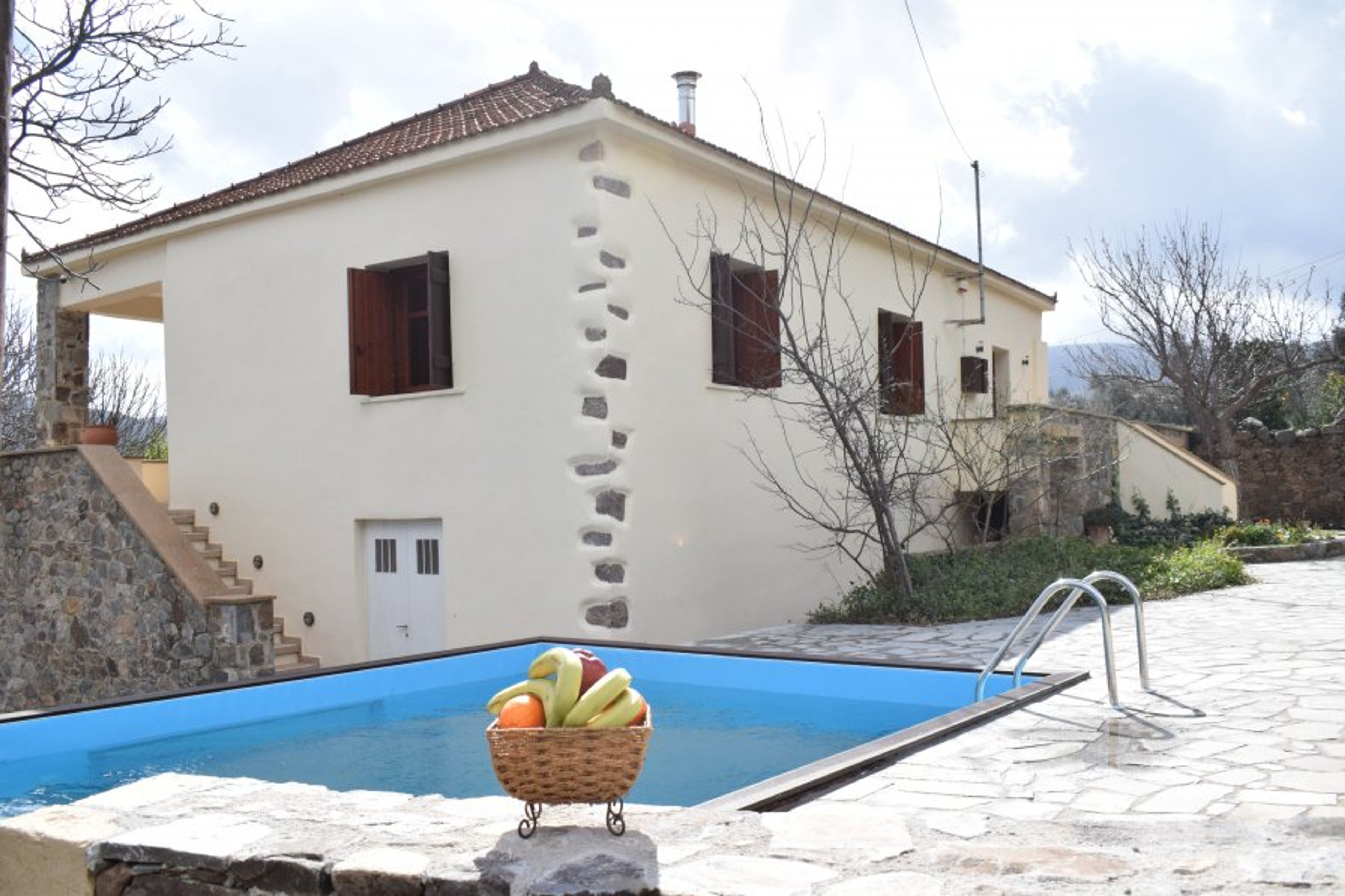 Villa Vlatos- Luxury Venetian style villa with private pool !
