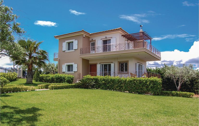 Villa in Greek Mainland, Greece