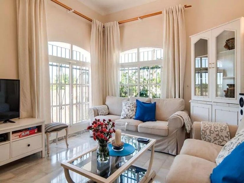 Villa in Urbanización Doña Pilar, Spain