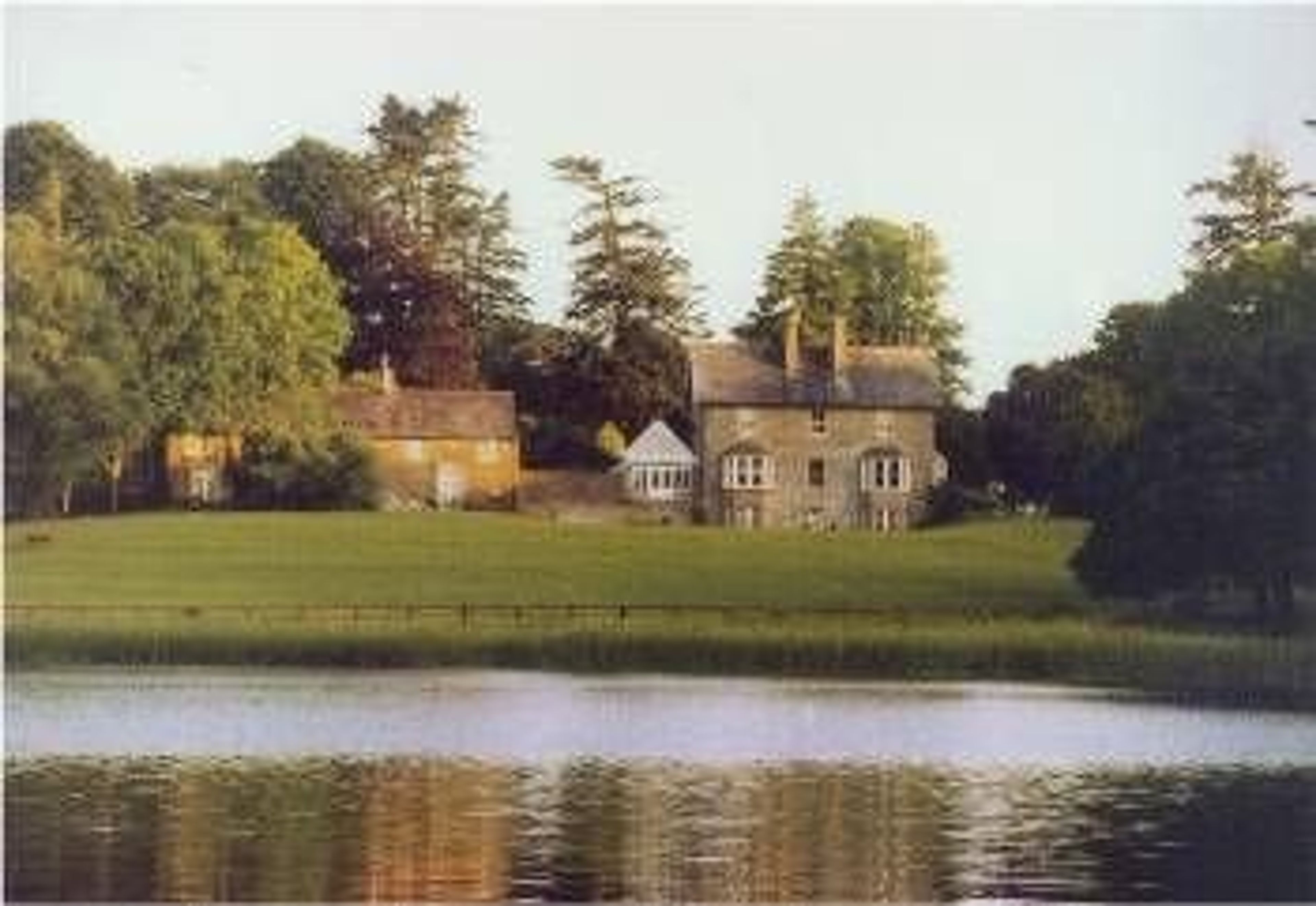 Lakeside Accommodation