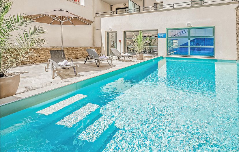 Apartment in Saint-Charles-Golf, France
