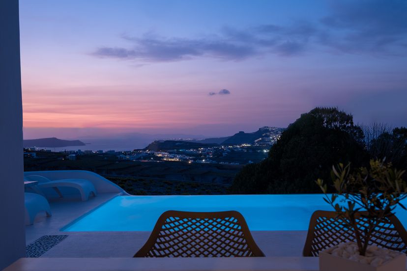 Villa in Pyrgos, Santorini