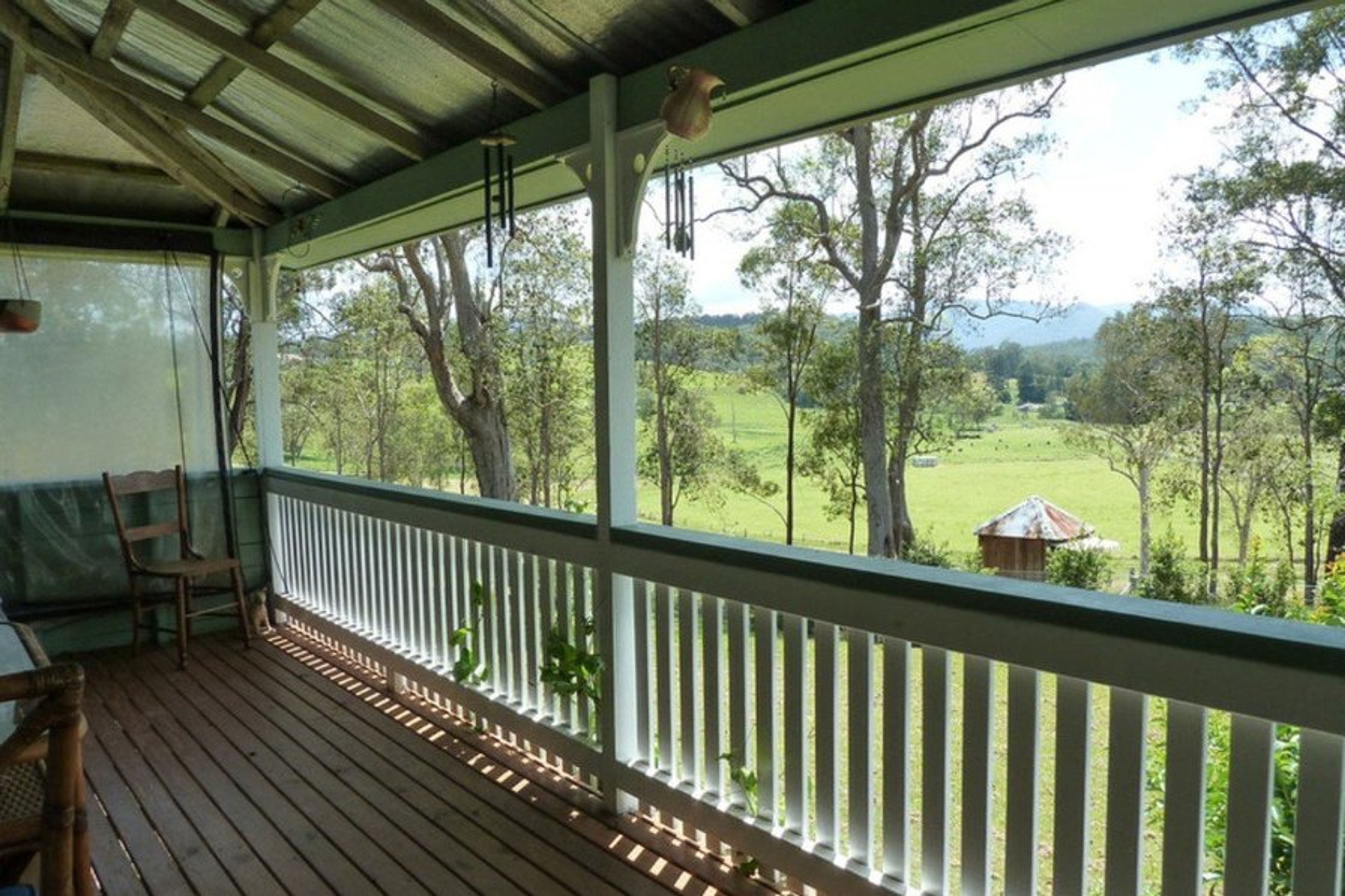 Enjoy a sunrise on the front verandah - or sleep in before coffee here