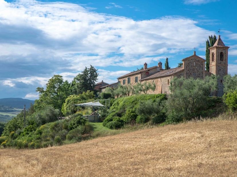 Villa in Monte Antico Alto, Italy
