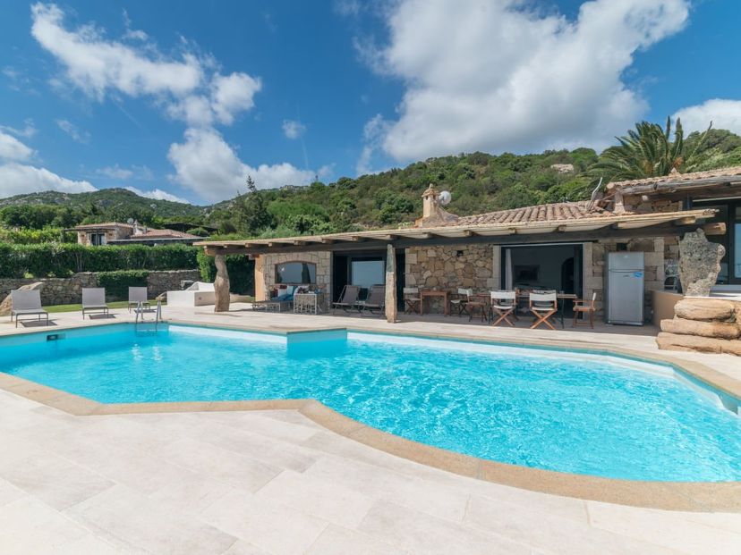 Villa in Pantogia, Sardinia