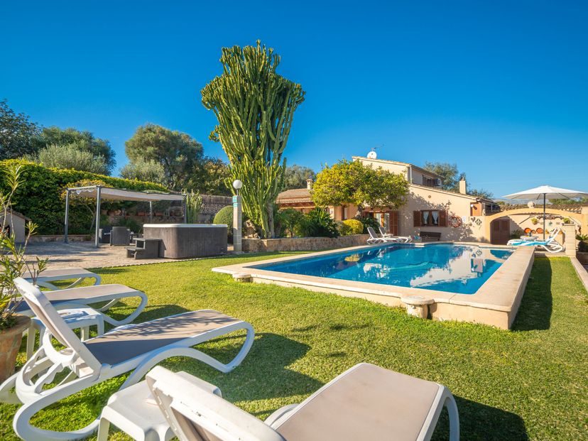 Villa in Alcúdia, Majorca