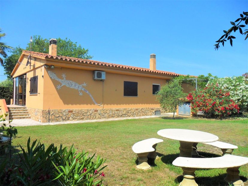 Villa in Sant Martí d'Empúries, Spain