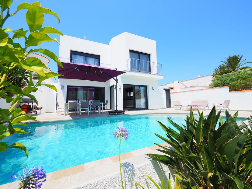 Villa in Empuriabrava, Spain