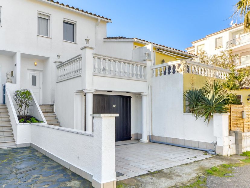 Villa in Empuriabrava, Spain