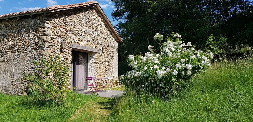 Country_house in Bourrou, France