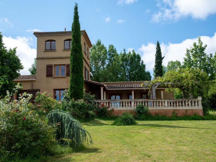 Villa in Petite Ville, the South of France