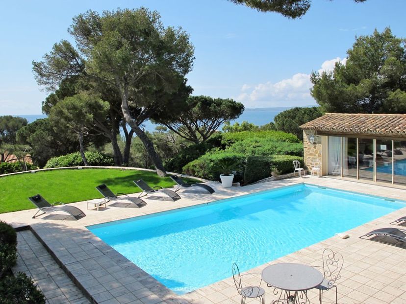 Villa in Roquebrune-sur-Argens, the South of France