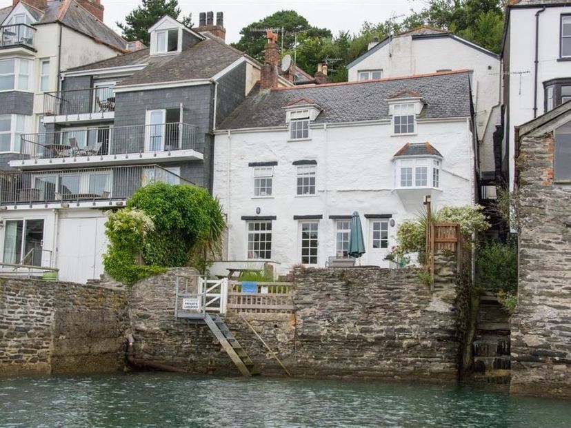 Cottage in Fowey, England
