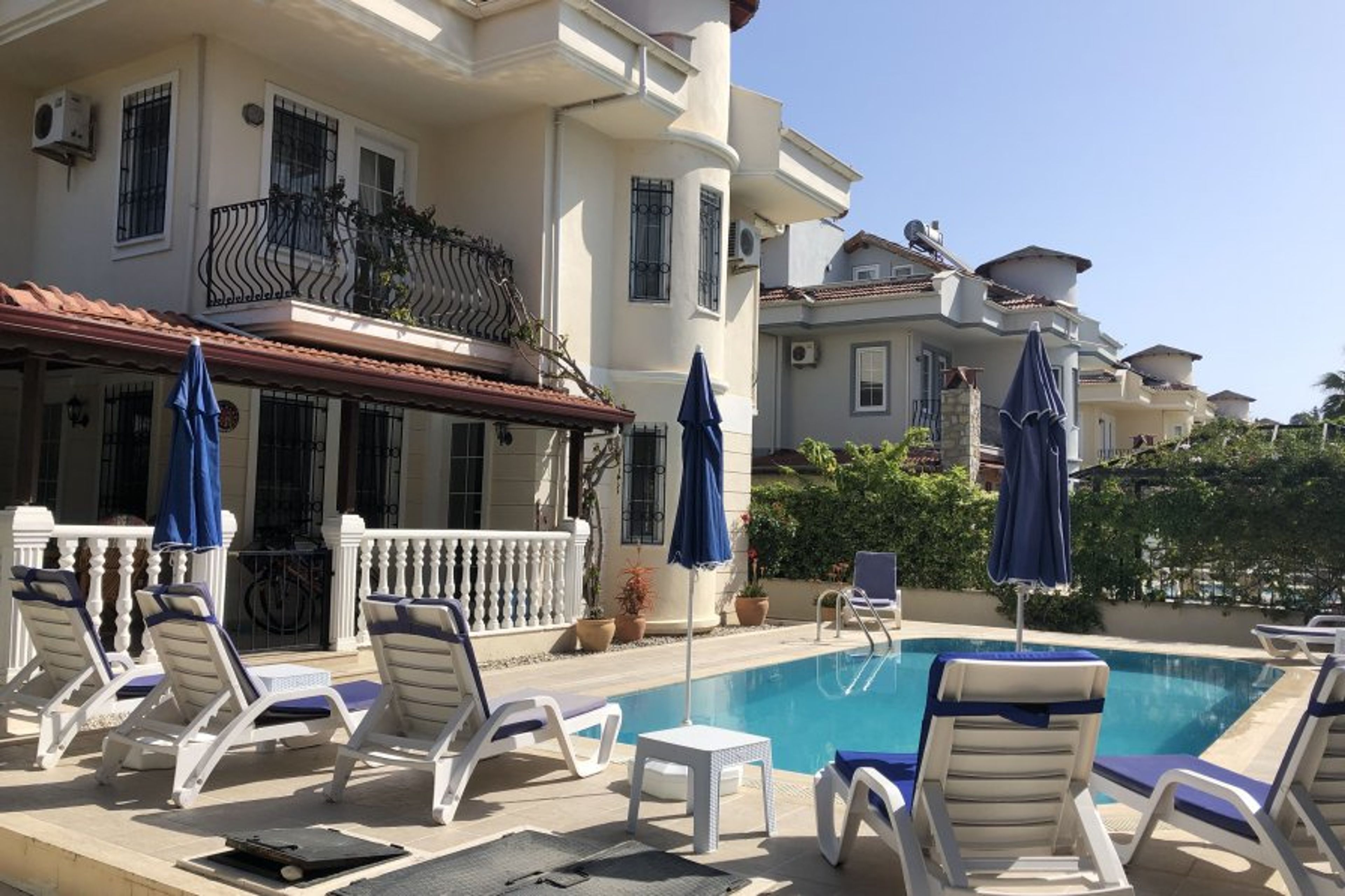 illa Guzel private pool, sunbathing terrace and villa