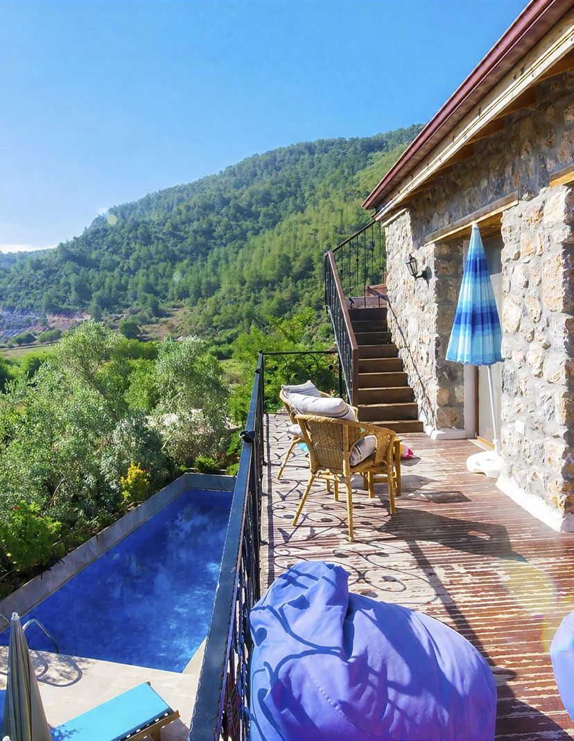 Villa in Turkey, Kinali