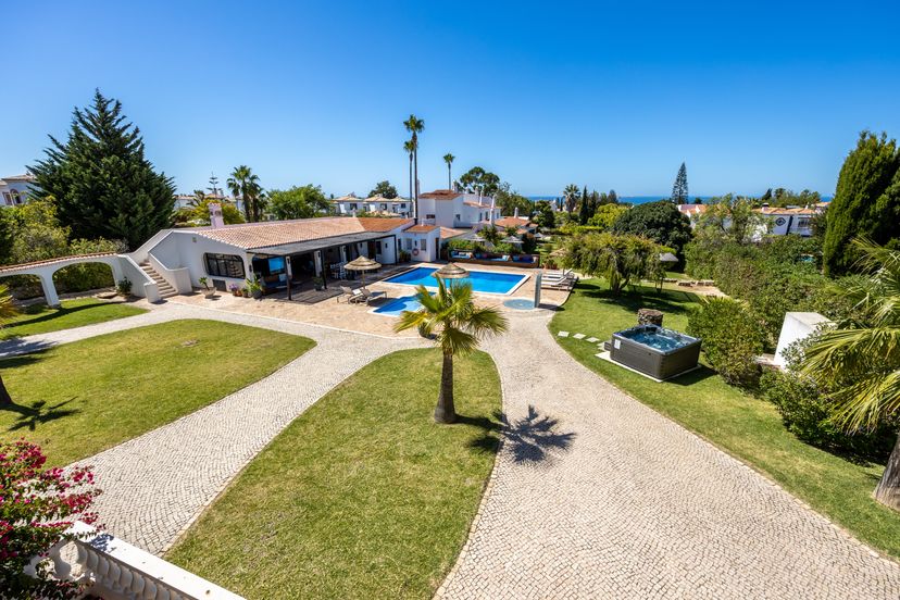 Villa in Mato Serrão, Algarve