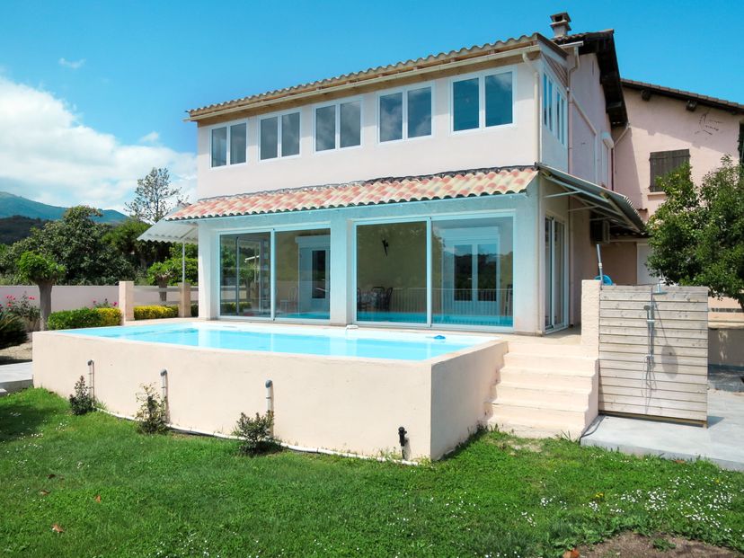 Villa in Santa-Lucia-di-Moriani, Corsica