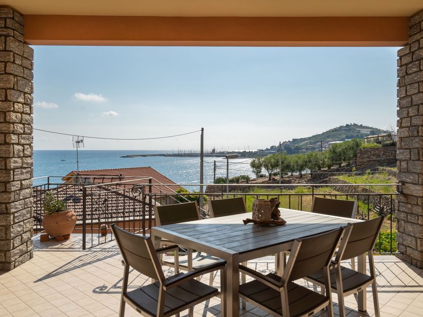 Villa in Cipressa, Italy