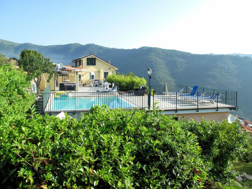 Villa in Valloria, Italy