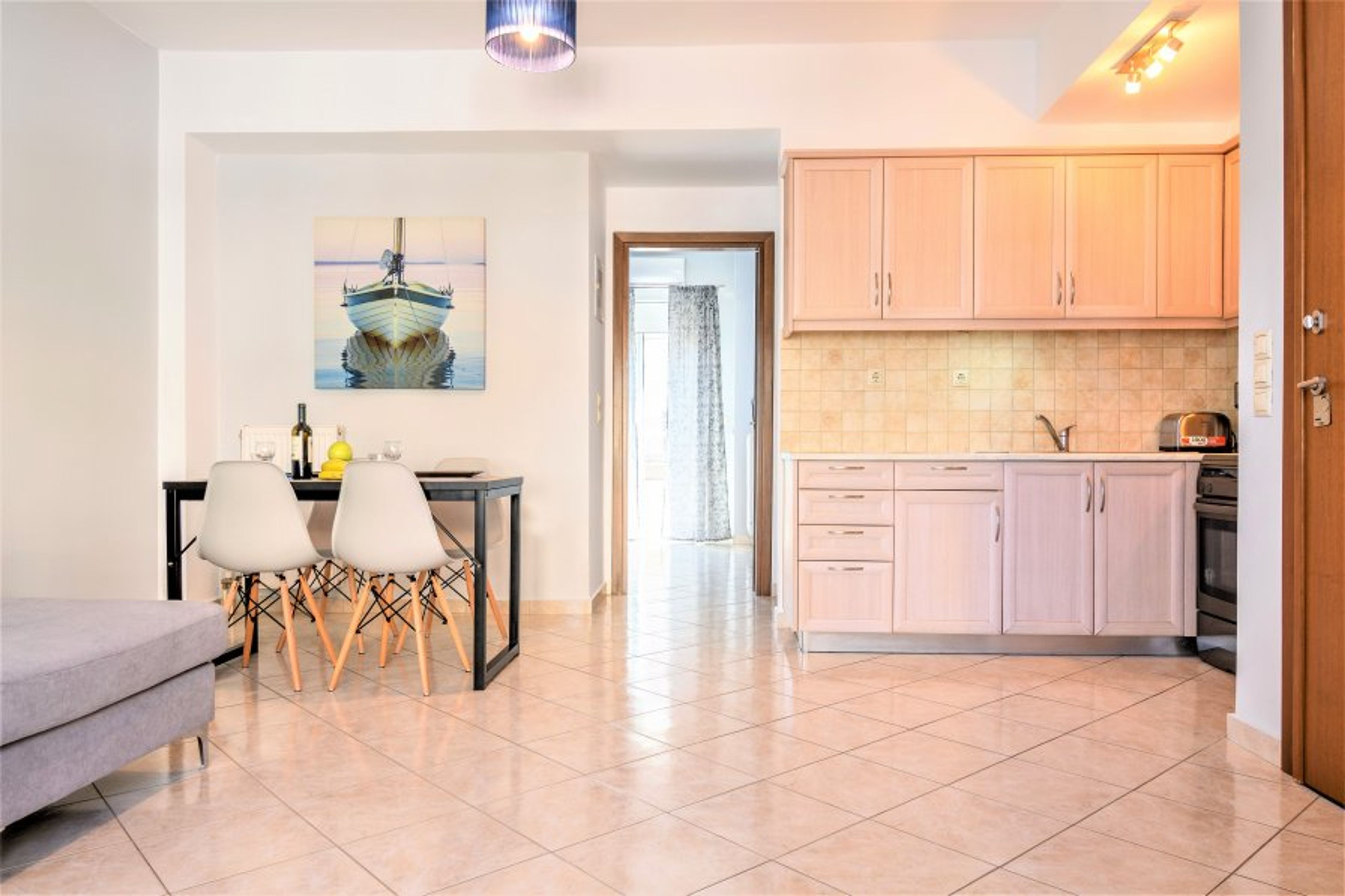 Chania central flat & free private parking in town center