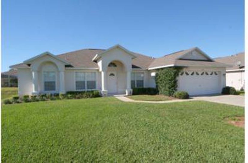 Villa in Sunridge Woods, Florida: Front