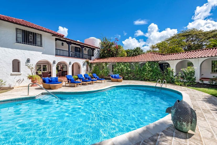 Villa in Holetown, Barbados