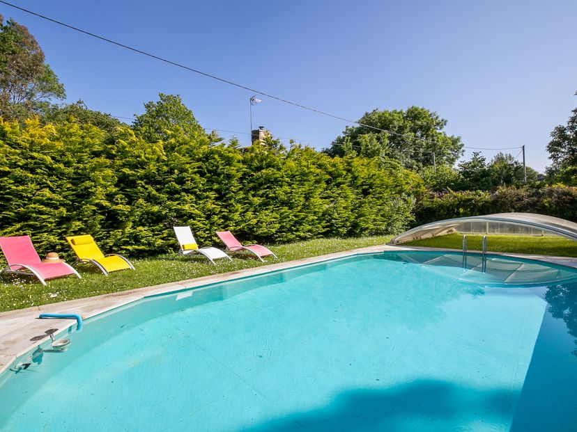 Villa in Ploumilliau, France