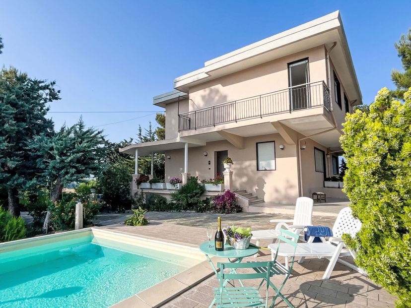 Villa in Civezza, Italy