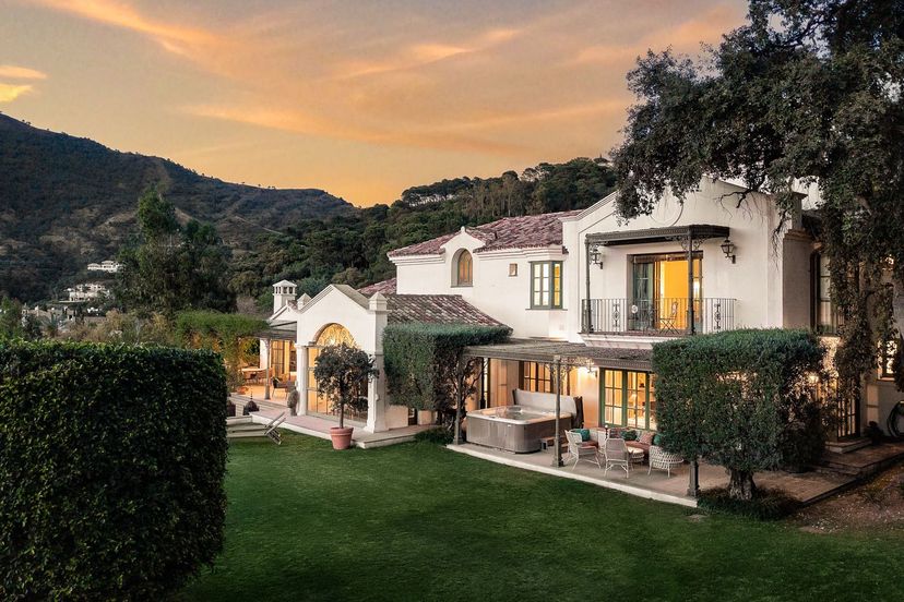 Villa in Benahavís, Spain