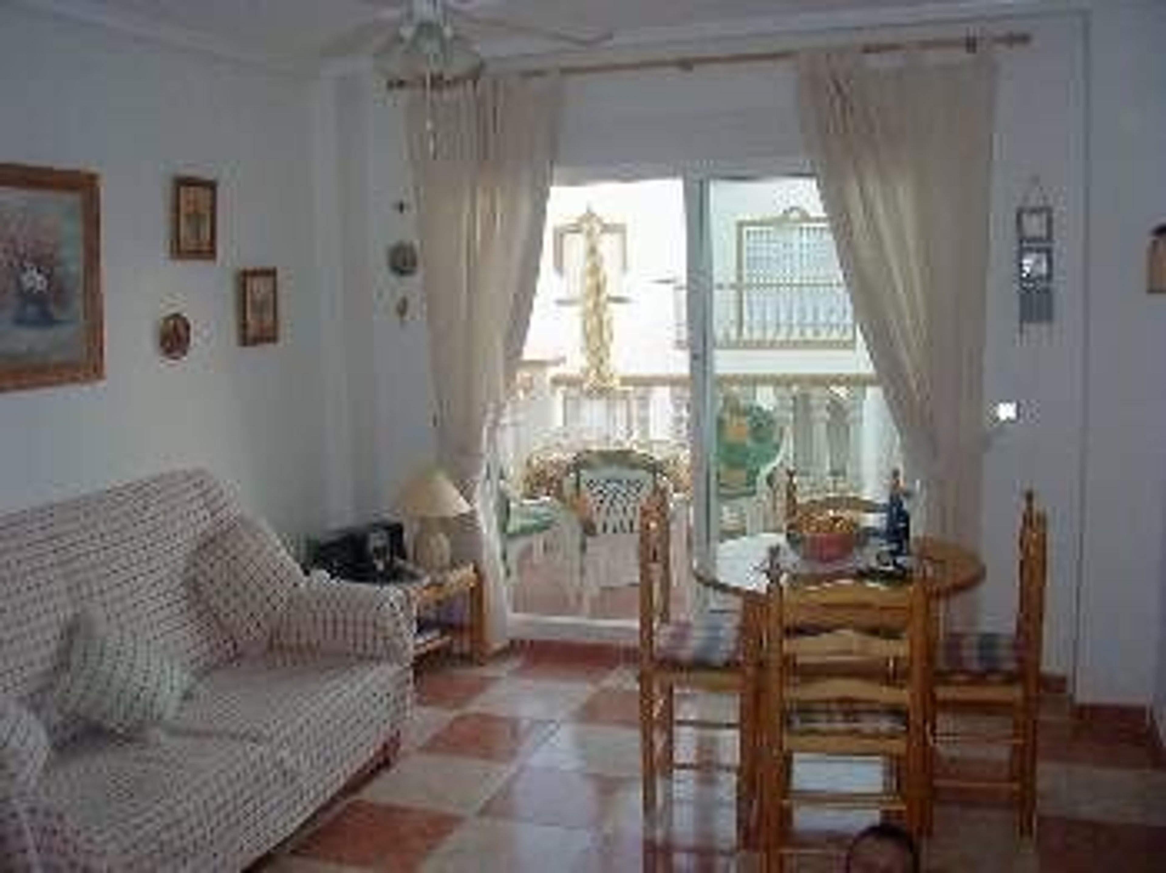 Lounge with access to balcony