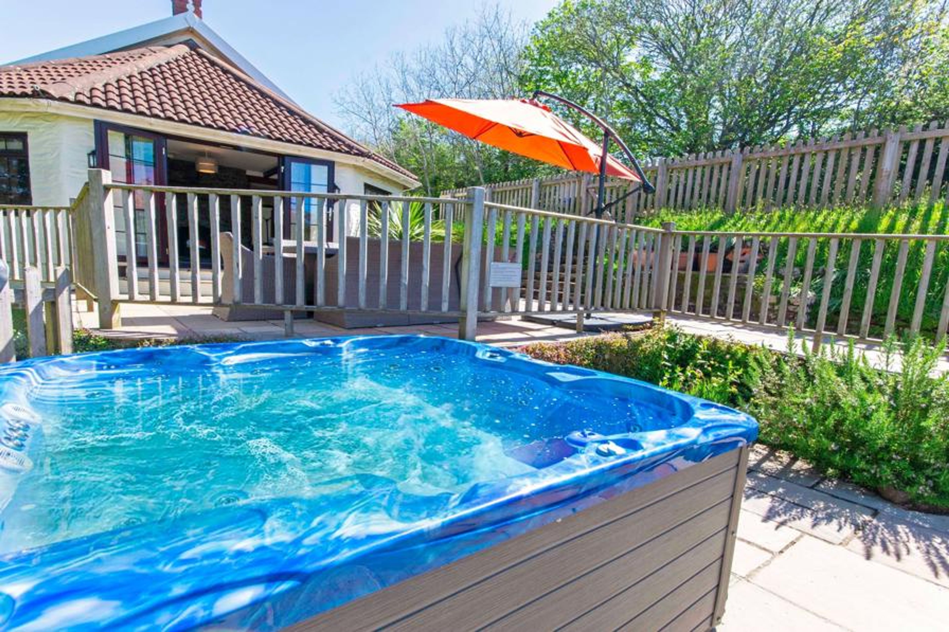 hot tub cottages devon