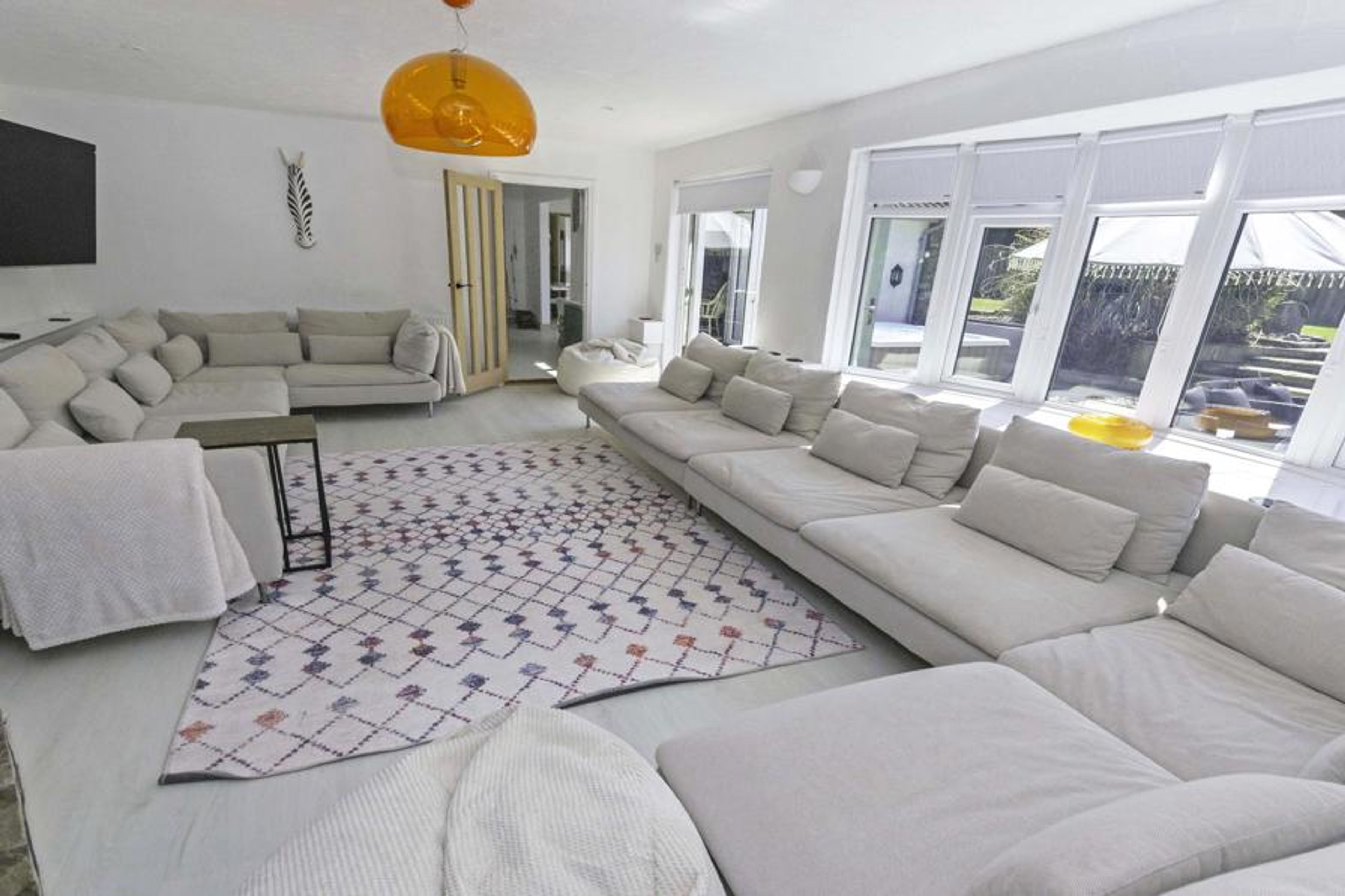 Lounge great for entertaining