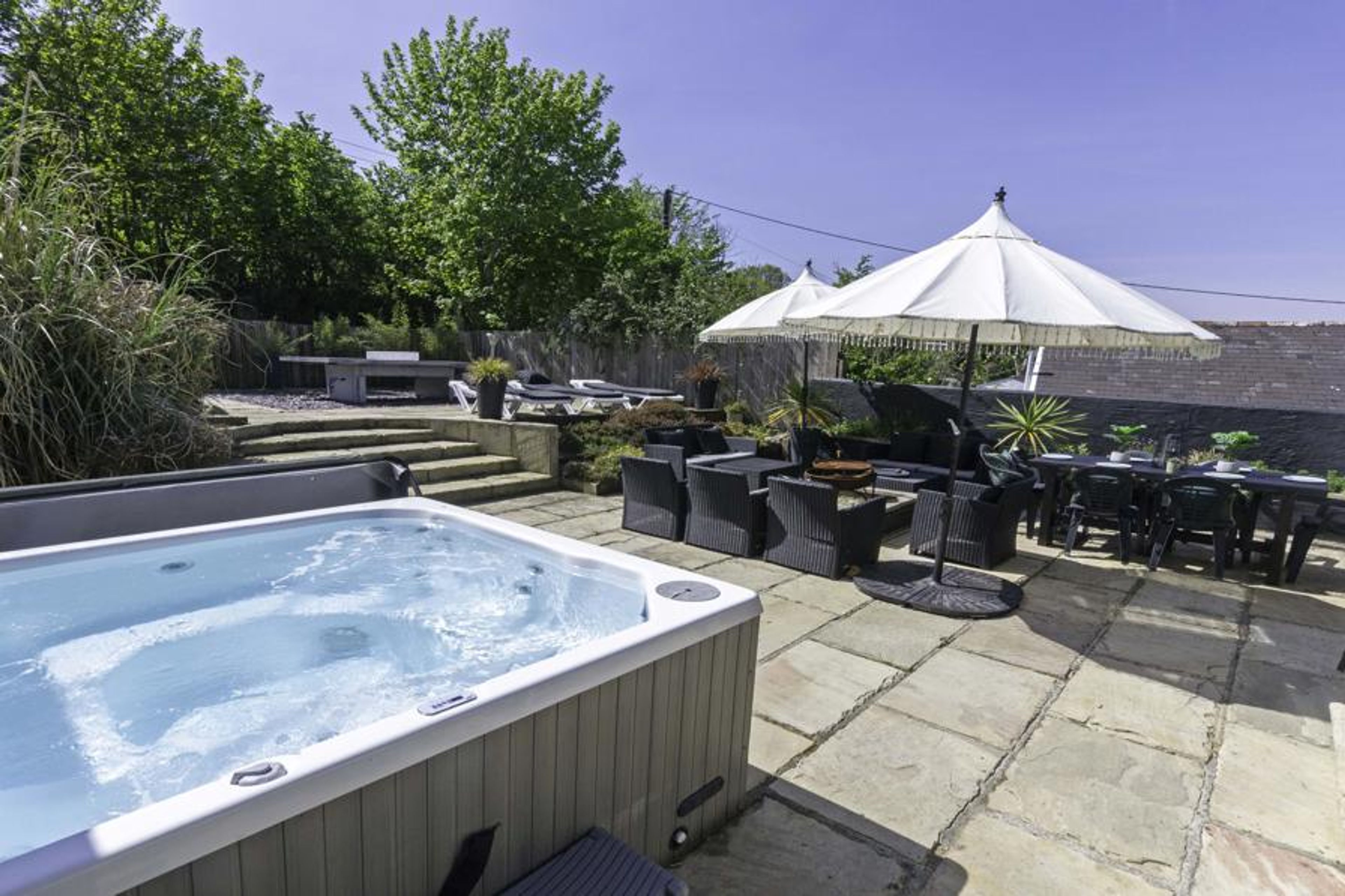 Relax and soak in the Hot Tub at the end of a Beach day in Croyde North Devon