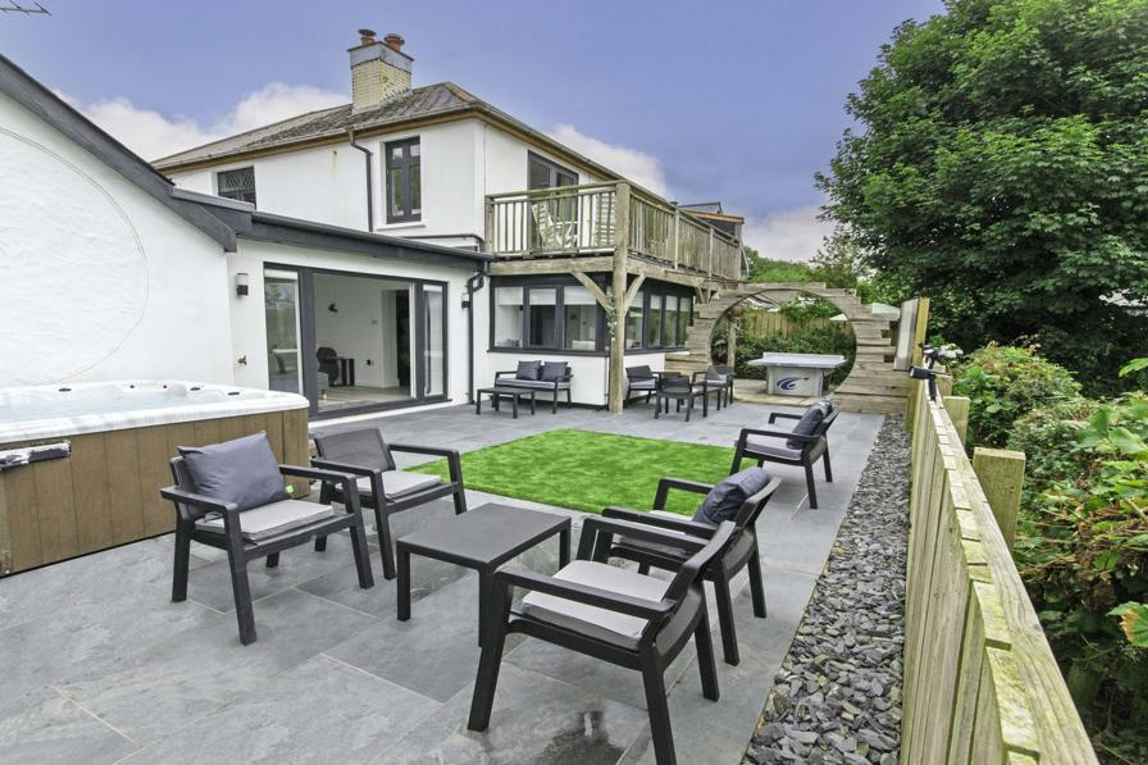 Hot tub and decking area