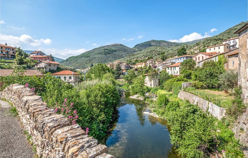 Villa in Chiusavecchia, Italy