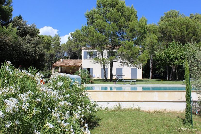 Villa in Rognes, the South of France