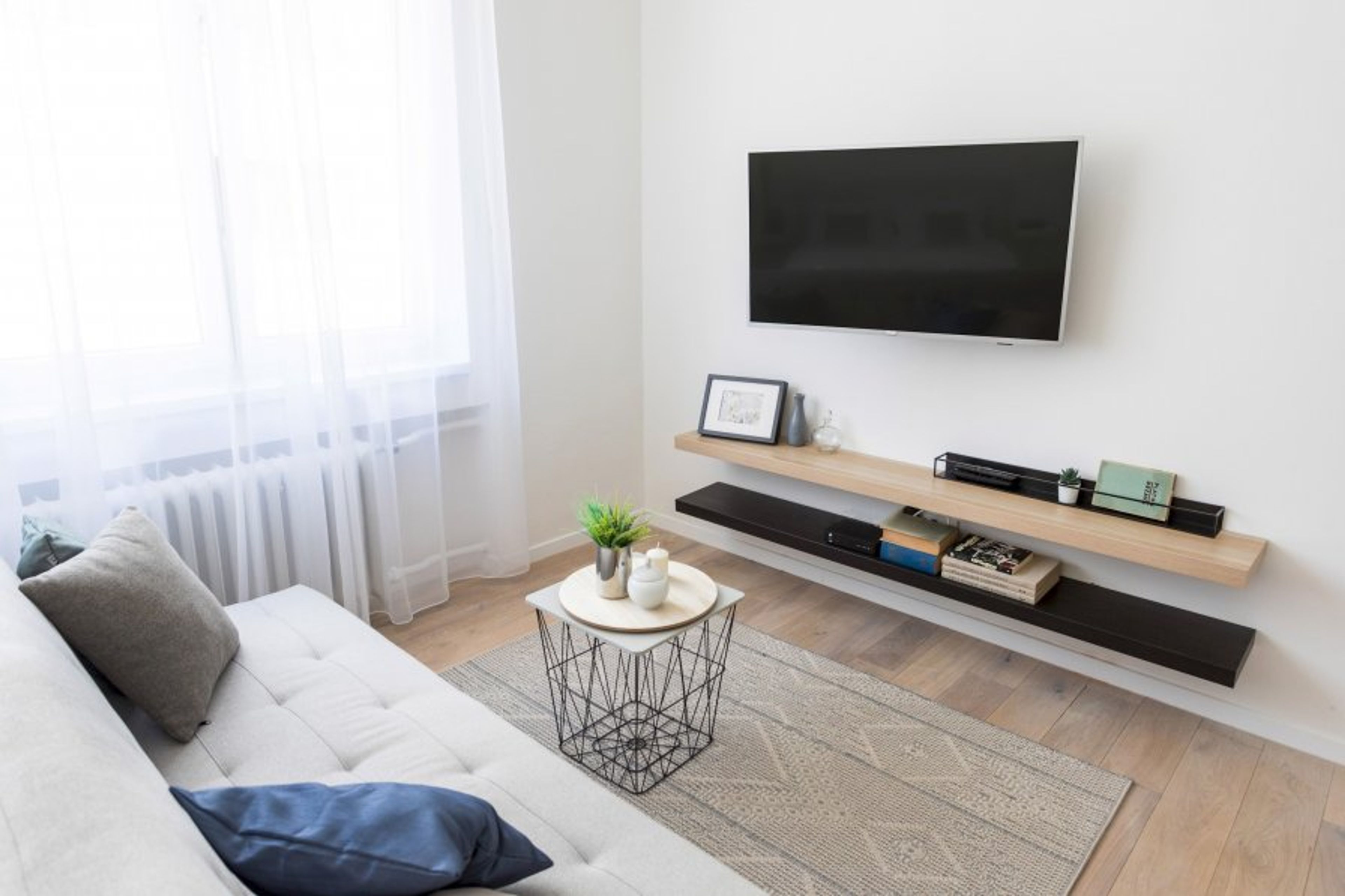 The living are with a comfortable extendable sofa bed for 2 people!