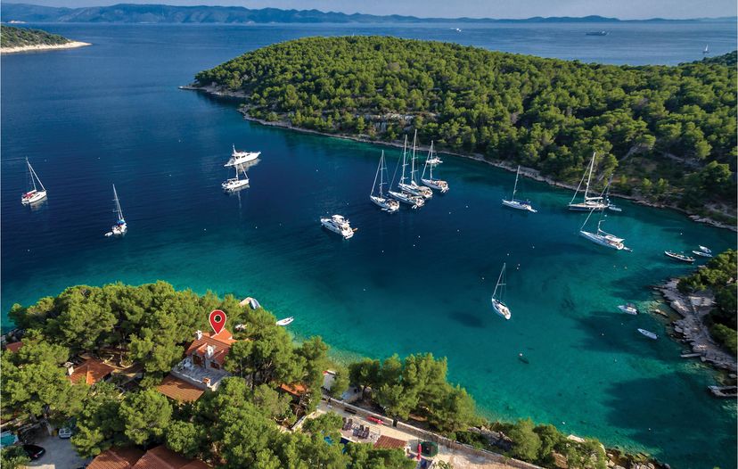 Villa in Croatia, Milna