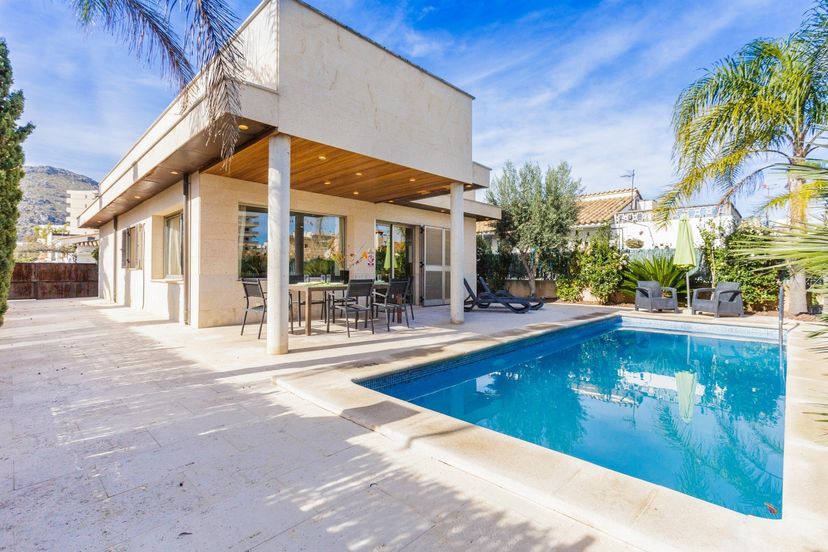 Villa in Platja d'Alcudia, Majorca