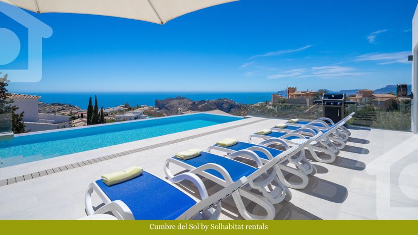 Villa in Cumbre del Sol, Spain