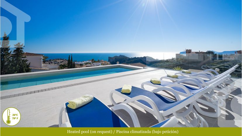 Villa in Cumbre del Sol, Spain