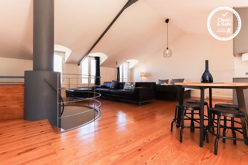 Studio_apartment in Santa Catarina, Lisbon Metropolitan Area