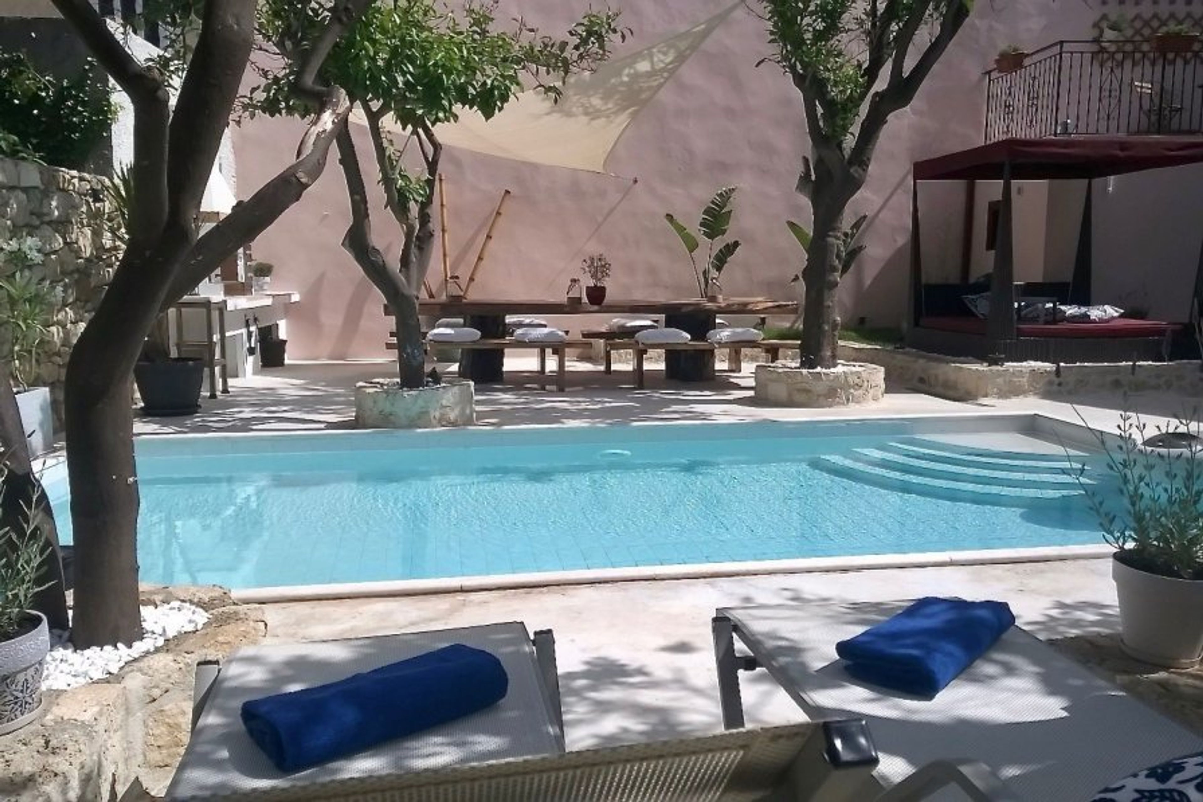 The Manor - Your private villa with pool in the heart of the Old Town