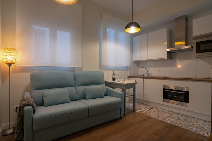 Apartment in Universidad, Spain