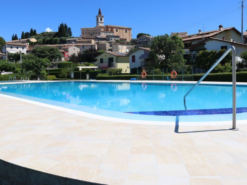 Villa in Calmasino, Italy