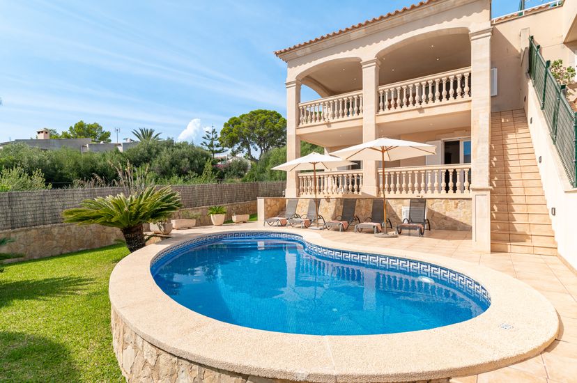 Villa in Alcanada, Majorca