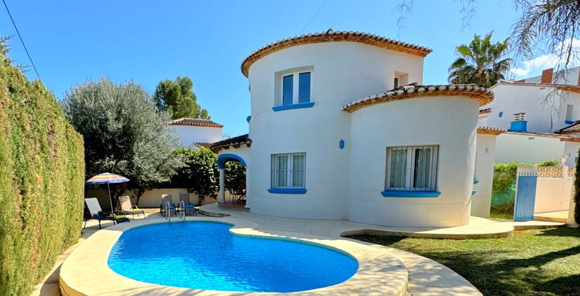 Villa in Spain, Marines