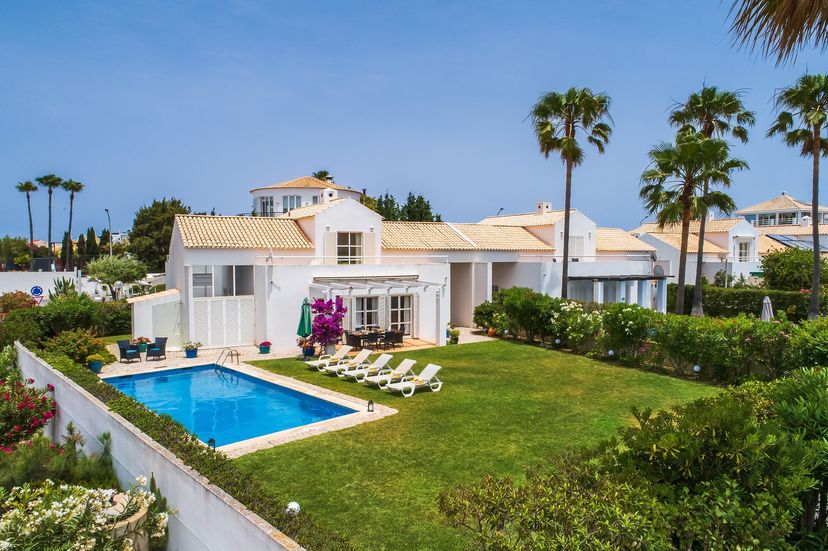 Villa in Galé, Algarve