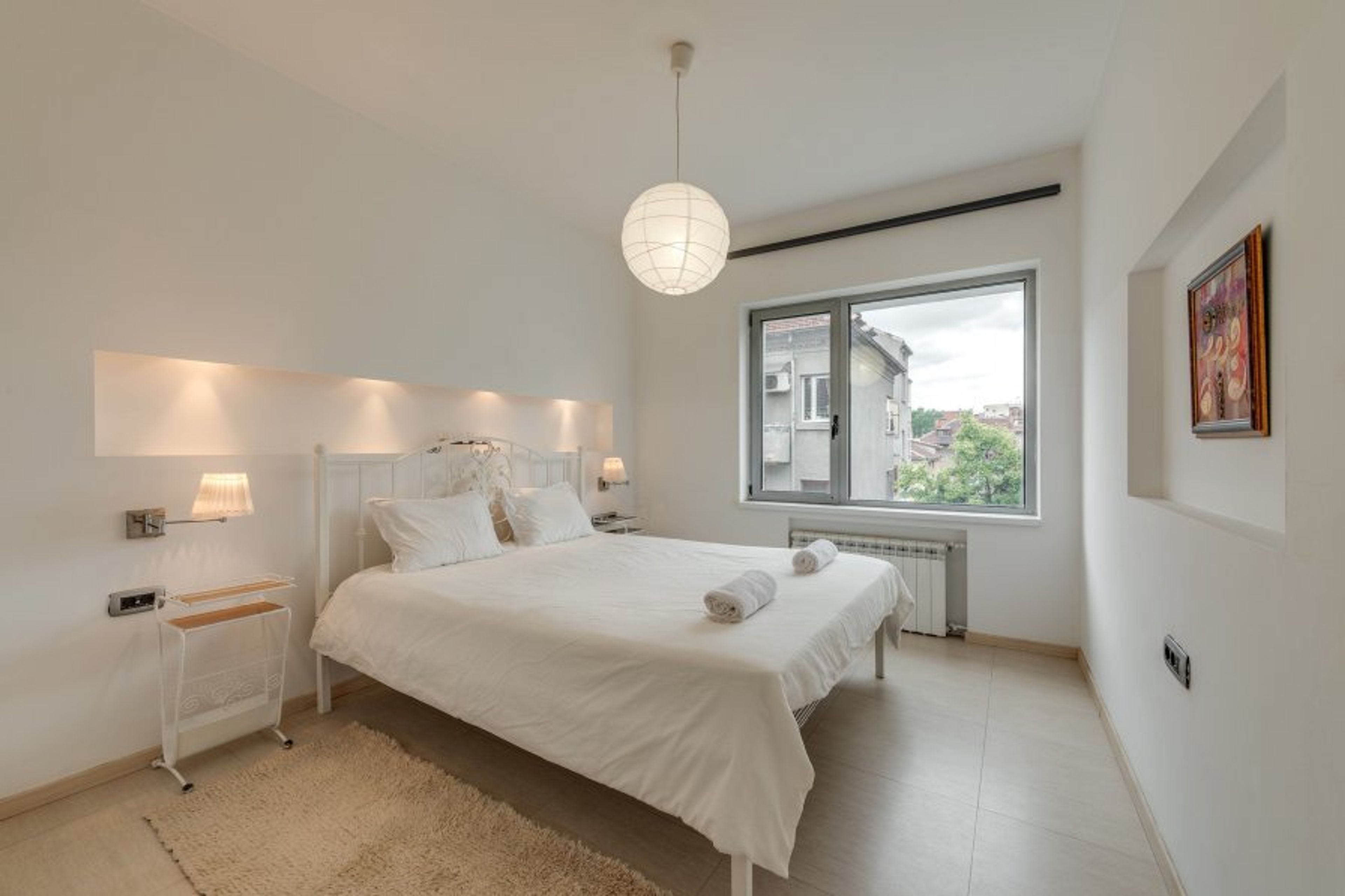 Beautiful bedroom with a quiet back garden area